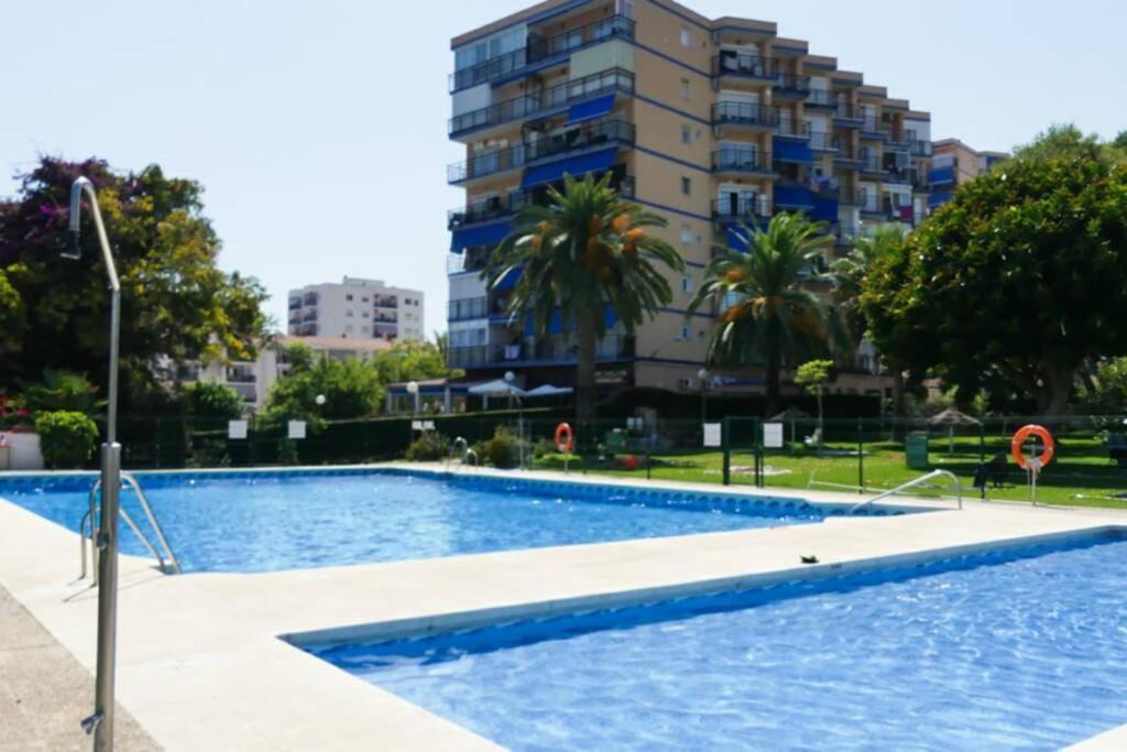 Holiday Rentals Piscina, Playa Parking A 5 Min Caminando Del Puerto De Бенальмадена Екстер'єр фото