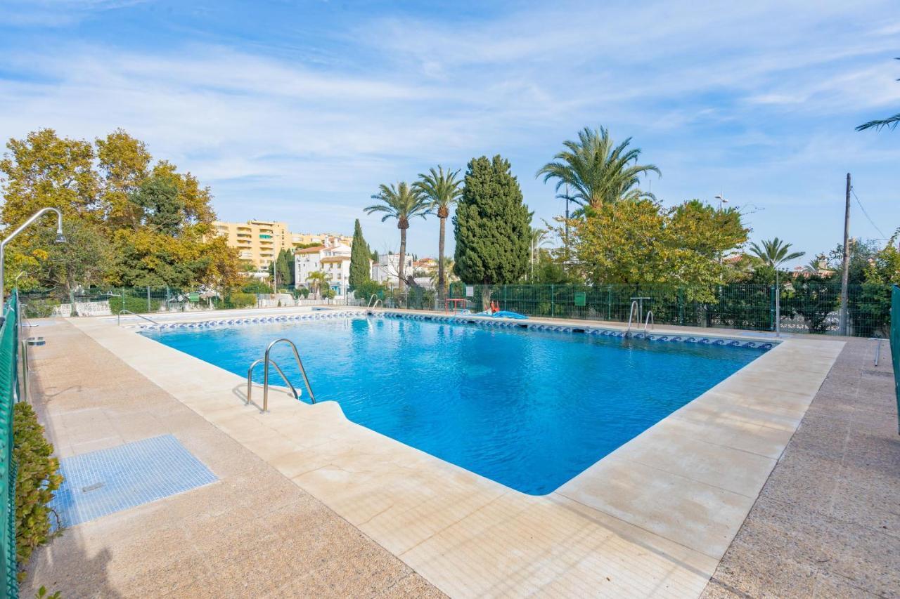 Holiday Rentals Piscina, Playa Parking A 5 Min Caminando Del Puerto De Бенальмадена Екстер'єр фото