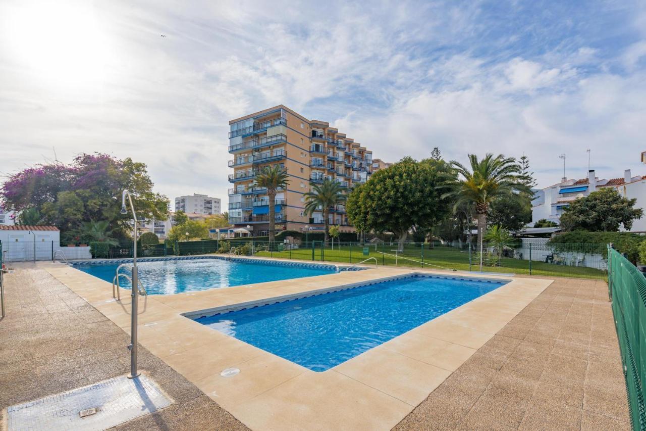 Holiday Rentals Piscina, Playa Parking A 5 Min Caminando Del Puerto De Бенальмадена Екстер'єр фото